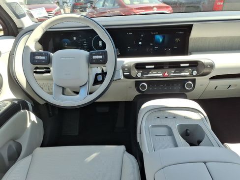 New 2026 Hyundai Palisade Calligraphy FWD image 6