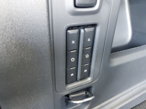 New 2026 Lincoln Navigator Reserve AWD/4WD image 34