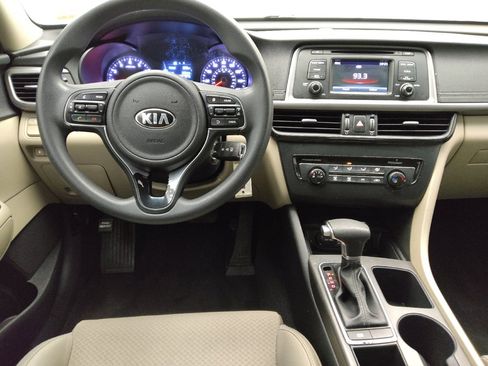 Used 2016 Kia Optima LX FWD image 22