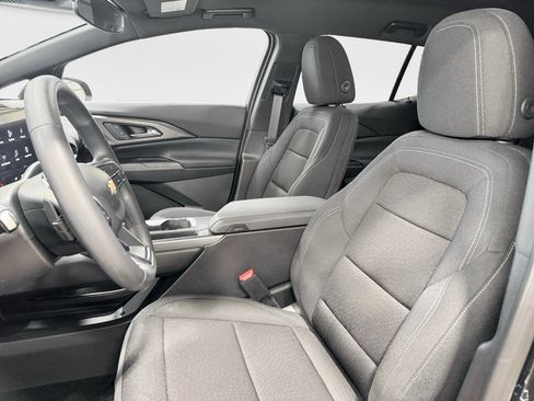 Used 2025 Chevrolet Equinox EV LT FWD image 18