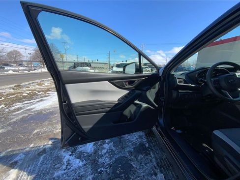 Used 2019 Subaru Crosstrek 2.0i w/ Eyesight System image 19