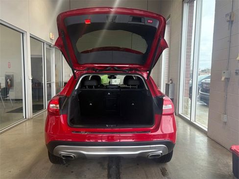 Used 2015 Mercedes-Benz GLA 250 image 14