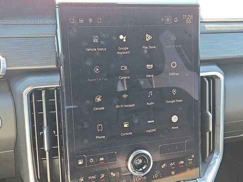 Used 2024 GMC Acadia Elevation image 19