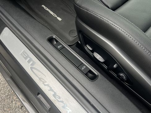 Certified 2024 Porsche 911 Carrera image 23
