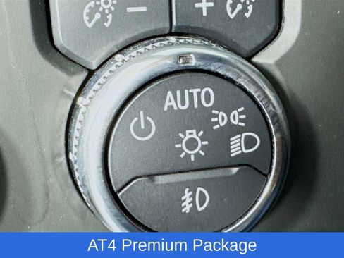 Used 2022 GMC Sierra 1500 AT4 w/ AT4 Premium Package image 17