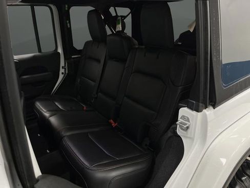 Certified 2021 Jeep Wrangler Unlimited Rubicon w/ Trailer Tow Package image 30