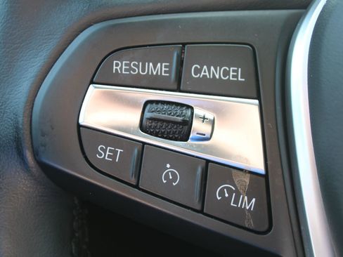 Used 2021 BMW 330i Sedan w/ Premium Package image 29