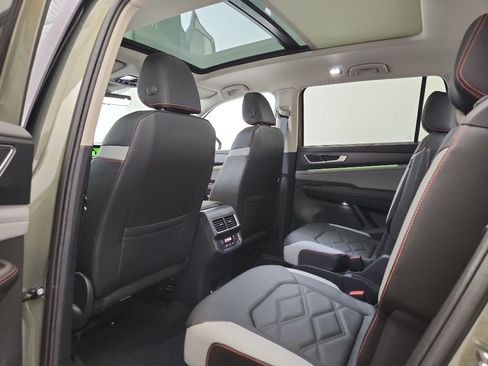 New 2026 Volkswagen Atlas Peak Edition AWD/4WD image 31