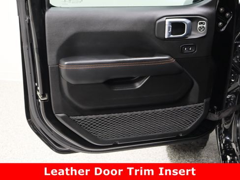 Used 2021 Jeep Gladiator Mojave image 12