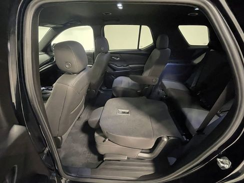 Used 2023 Chevrolet Traverse LT image 27