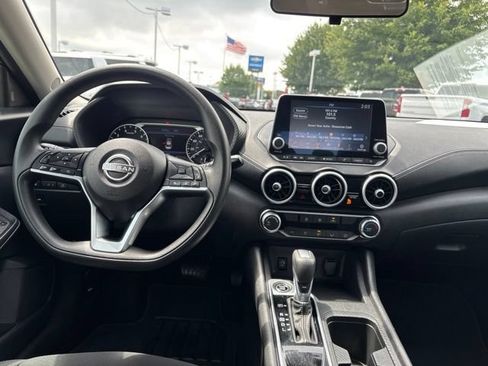 Used 2024 Nissan Sentra SV FWD image 15