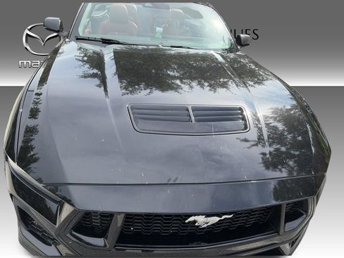Used 2025 Ford Mustang GT Premium RWD image 8