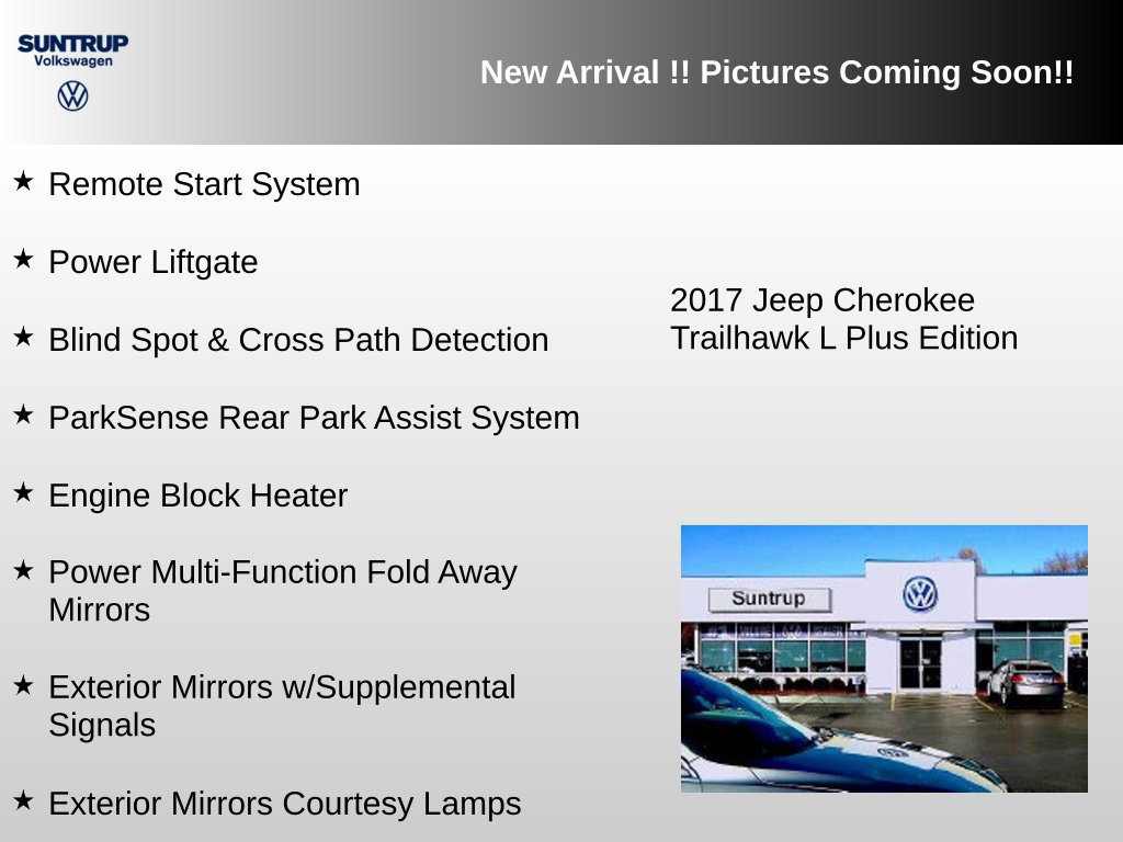 Used 2017 Jeep Cherokee Trailhawk AWD/4WD image 5