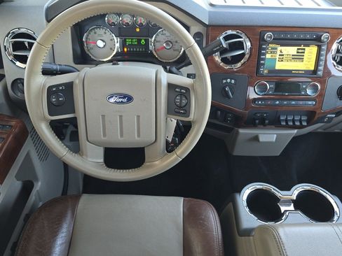 Used 2010 Ford F250 Cabela's AWD/4WD image 14
