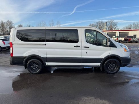Used 2015 Ford Transit 150 XLT image 6