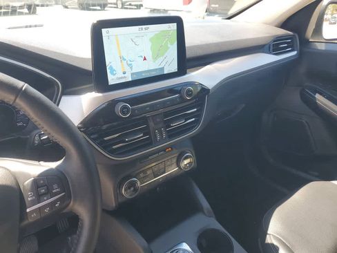 Used 2020 Ford Escape SEL image 30