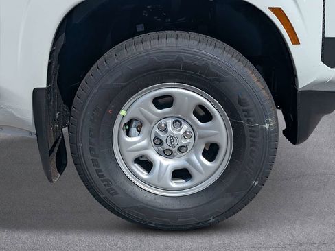 New 2026 Nissan Frontier S w/ Tow Package AWD/4WD image 8