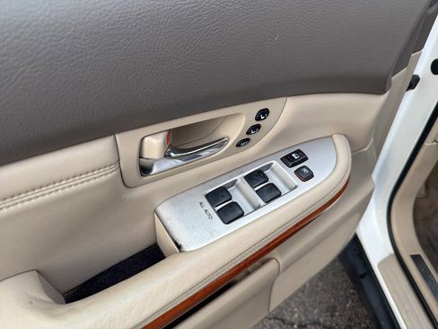 Used 2004 Lexus RX 330 AWD image 34