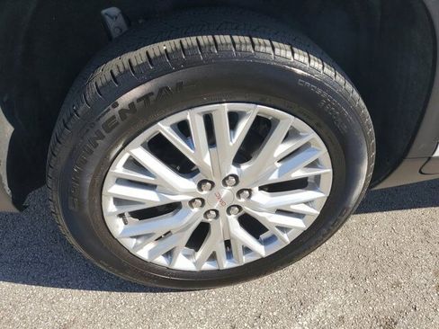 Used 2024 GMC Acadia Elevation image 9