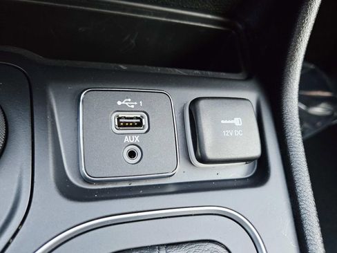 Used 2021 Jeep Cherokee Latitude image 29