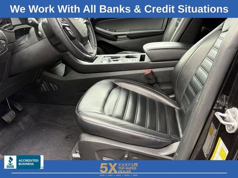 Used 2023 Ford Edge SEL image 24
