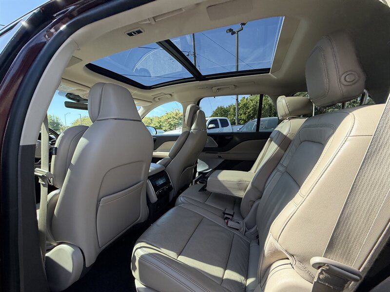Used 2020 Lincoln Aviator Reserve w/ Equipment Group 202A AWD/4WD image 15