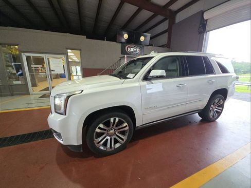 Used 2018 GMC Yukon Denali w/ Denali Ultimate Package AWD/4WD image 1