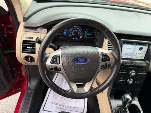 Used 2019 Ford Flex SEL image 19