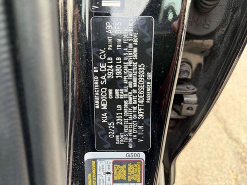 Used 2025 Kia K4 LXS image 30