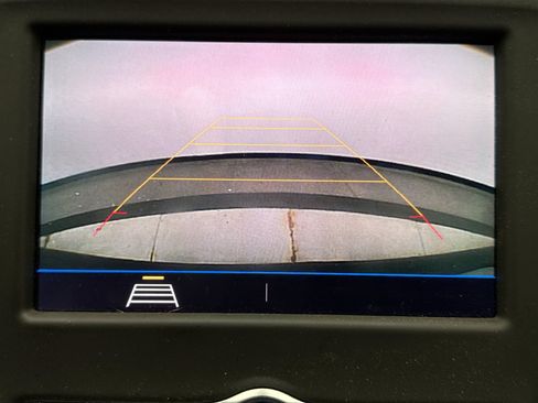 Used 2020 Chevrolet Equinox LT AWD/4WD image 10