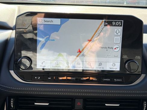 Used 2023 Nissan Rogue SL w/ SL Premium Package image 27