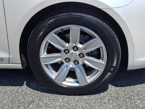 Used 2012 Buick LaCrosse Leather FWD image 8