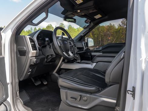 Used 2020 Ford F150 Lariat AWD/4WD image 17
