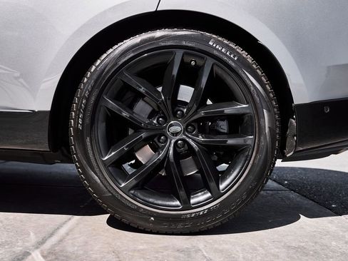 Used 2024 Land Rover Range Rover SE image 14