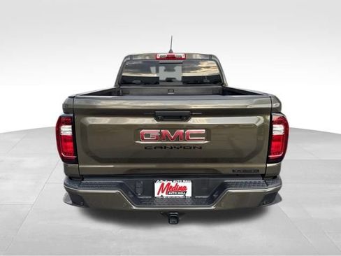 Used 2024 GMC Canyon Elevation w/ Convenience Package RWD image 6