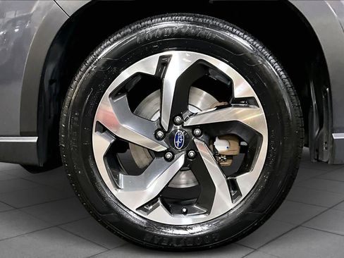 Used 2022 Subaru Forester Touring image 10