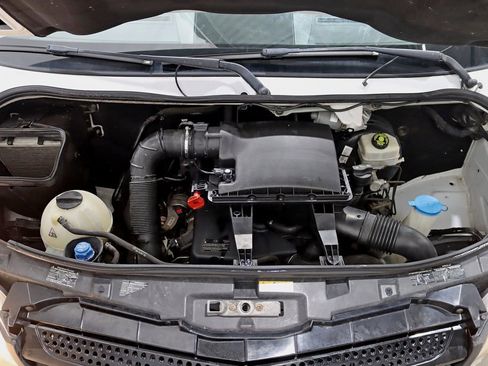 Used 2014 Mercedes-Benz Sprinter 144 Cargo image 28