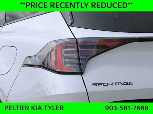 New 2026 Kia Sportage X-Line w/ X-Line Technology Package AWD/4WD image 11