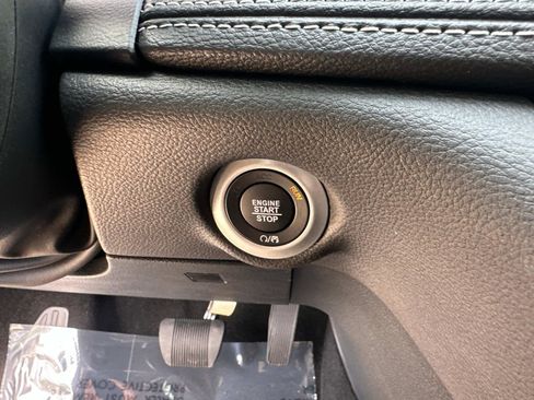 New 2025 Chrysler Pacifica Select image 27