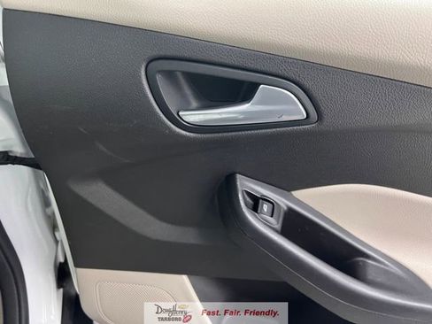 Used 2015 Ford Focus SE FWD image 29