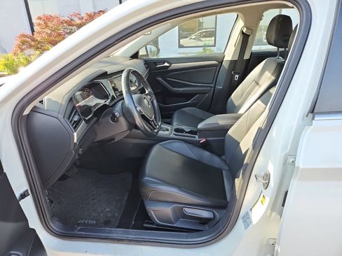 Used 2019 Volkswagen Jetta SE FWD image 15