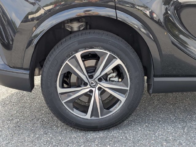 Used 2023 Lexus RX 350 Premium w/ Cold Area Package FWD image 10
