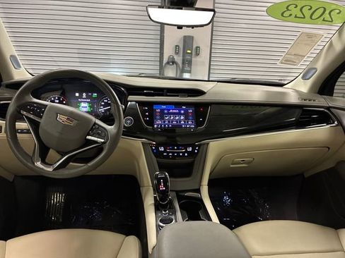 Certified 2023 Cadillac XT6 Premium Luxury w/ Technology Package FWD image 12
