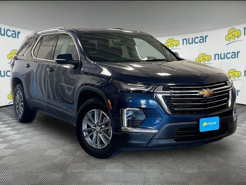 Used 2023 Chevrolet Traverse LT AWD/4WD image 1