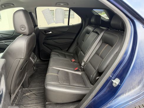 Used 2022 Chevrolet Equinox Premier image 12