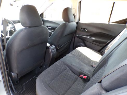 Used 2022 Nissan Kicks SV FWD image 28