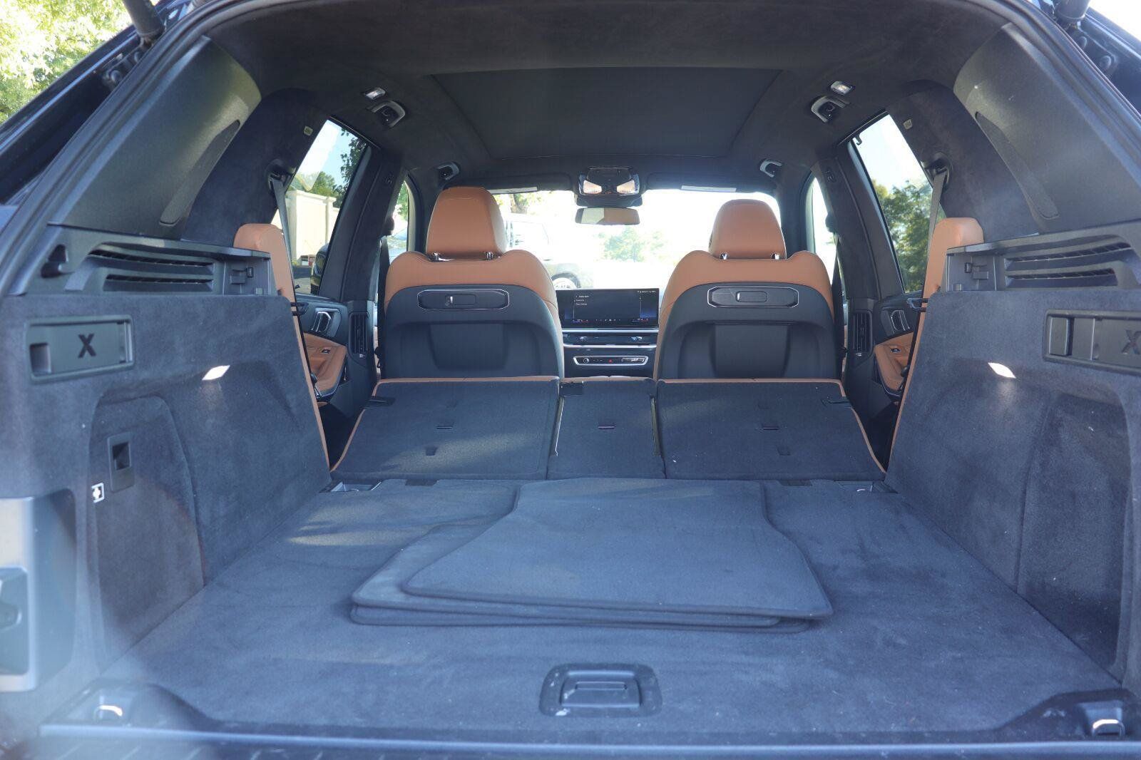 Used 2024 BMW X5 sDrive40i w/ Executive Package RWD image 15
