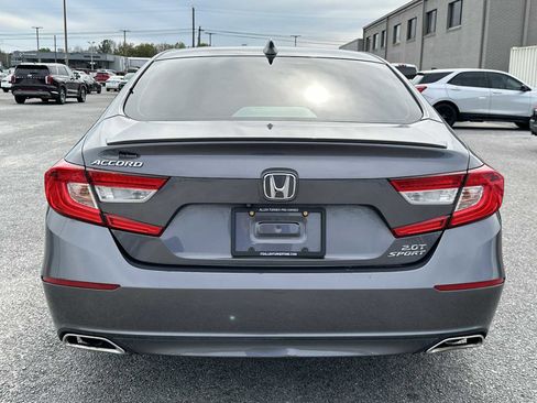 Used 2018 Honda Accord Sport image 7