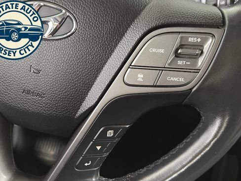 Used 2018 Hyundai Santa Fe AWD w/ SE Ultimate Tech Package 03 image 17