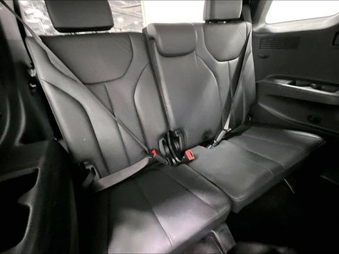 Used 2025 Hyundai Palisade SEL FWD image 32